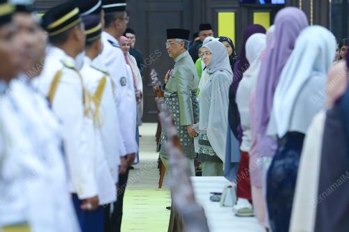 AL-SULTAN ABDULLAH RI'AYATUDDIN AL-MUSTAFA BILLAH SHAH