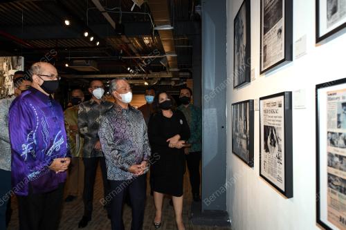 TAN SRI MUHYIDDIN YASSIN