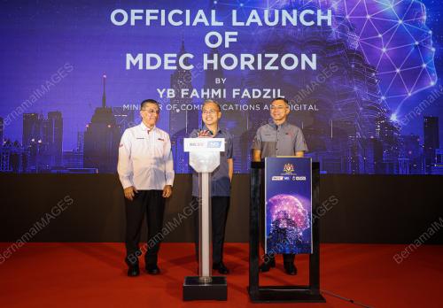 FAHMI FADZIL