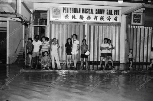 BANJIR