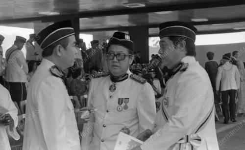 KL50_11032015_AGONG_RASMI