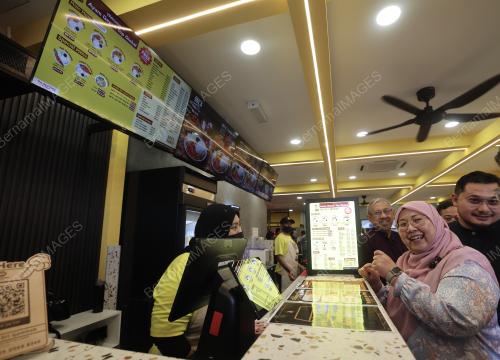 FAUZIAH SALLEH