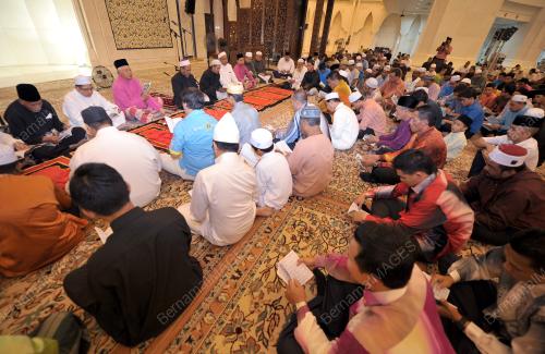 KL50_13022014_SOLAT_HAJAT