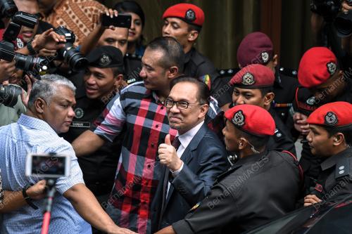 KL50_16052018_ANWAR_BN201805148460