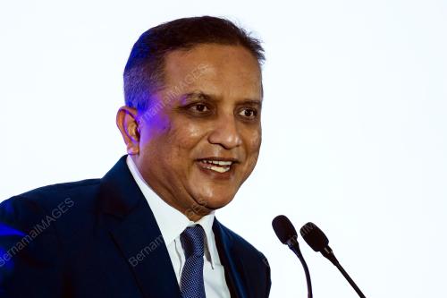 DATUK SERI REEZAL MERICAN NAINA MERICAN