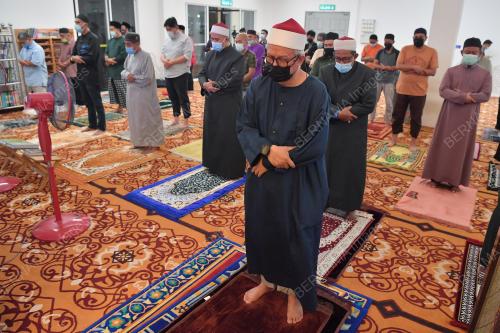 KL50_17052021_SOLAT