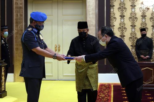 AL-SULTAN ABDULLAH RI'AYATUDDIN AL-MUSTAFA BILLAH SHAH 