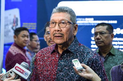 TAN SRI WAN AHMAD DAHLAN ABDUL AZIZ