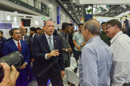 DATUK SERI FADILLAH YUSOF