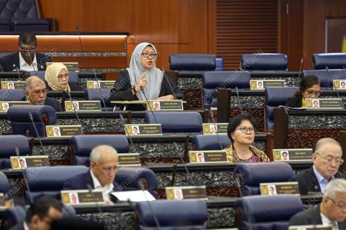 ISNARAISSAH MUNIRAH MAJILIS