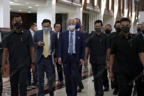 DATUK SERI ISMAIL SABRI YAAKOB