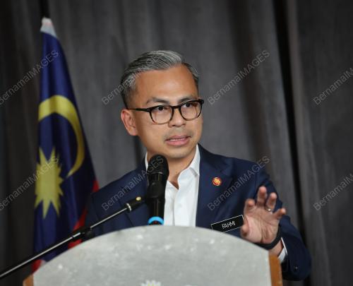 FAHMI FADZIL