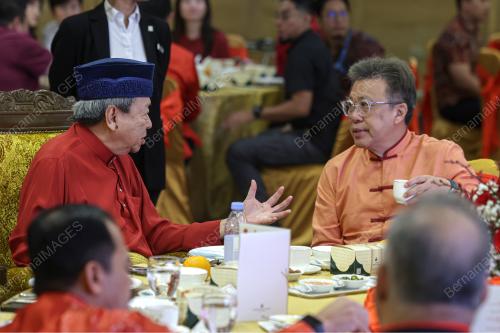 SULTAN SHARAFUDDIN IDRIS SHAH