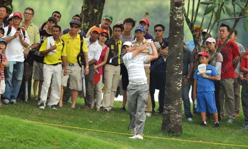 KL50_23032013_GOLF