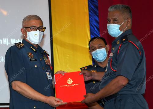 DATUK SERI MOHAMMAD HAMDAN WAHID