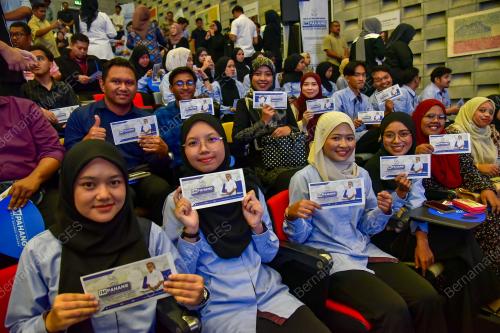 DATUK SERI WAN ROSDY WAN ISMAIL