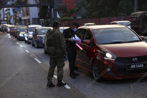 SEKATAN JALAN RAYA - PERINTAH KAWALAN PERGERAKAN