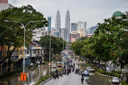 TINJAUAN BANJIR SEKITAR IBU KOTA