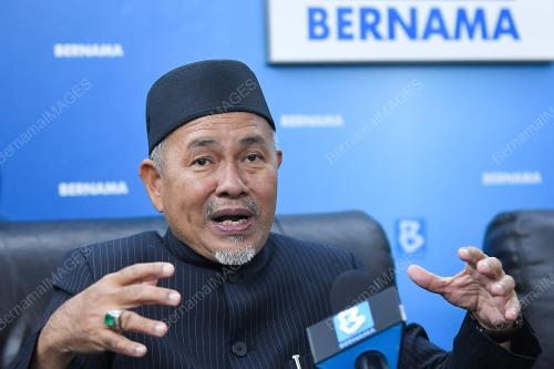 DATUK SERI TUAN IBRAHIM TUAN MAN