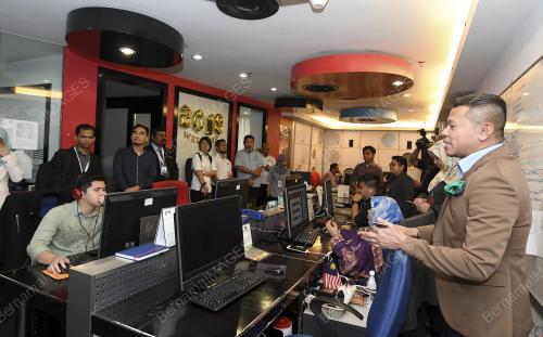 KL50_27022018_LAWATAN_BN201802260109