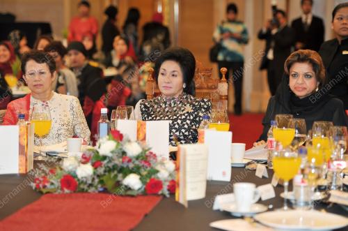 DATIN SERI ROSMAH MANSOR