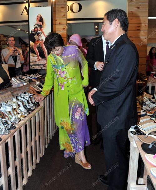 KL50_28032013_SHOES