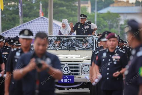 DATUK SERI MOHD KAMARUDIN MD DIN