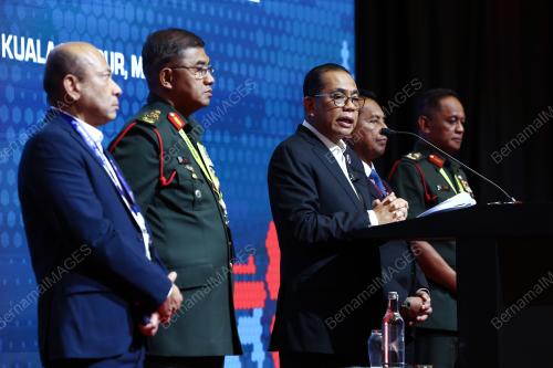 MESYUARAT MENTERI-MENTERI PERTAHANAN ASEAN KE19