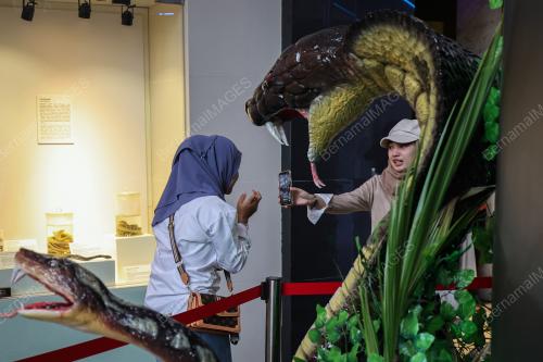 TINJAUAN CUTI SEKOLAH