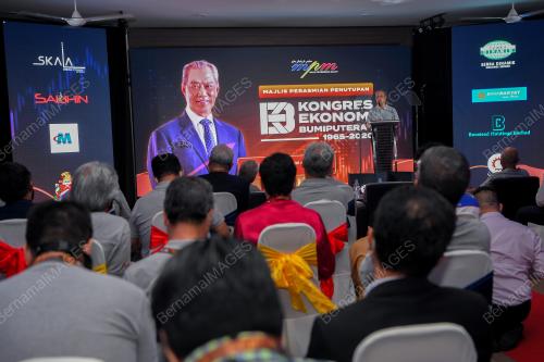 TAN SRI MUHYIDDIN YASSIN