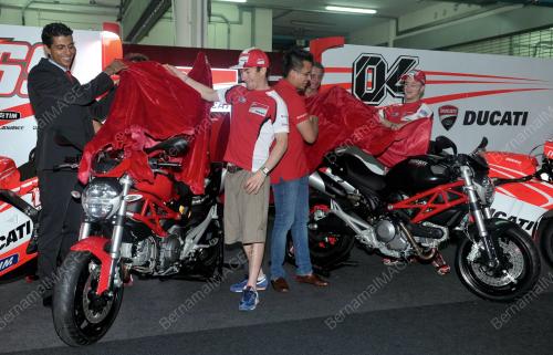 KL51_07022013_DUCATI