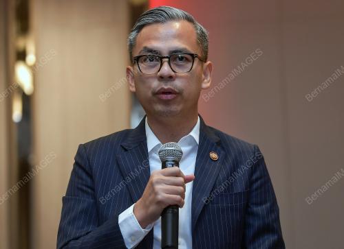 FAHMI FADZIL