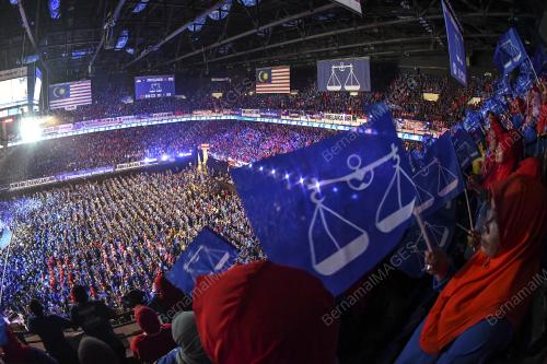 KL51_07042018_MANIFESTO_BN201803313742