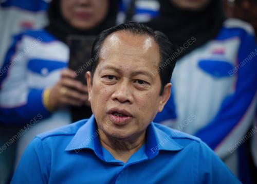 DATUK SERI AHMAD MASLAN