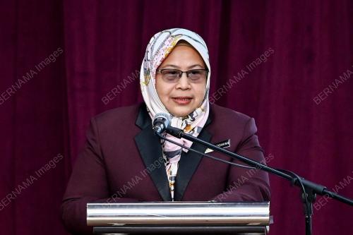 DATIN ROSZANINA WAHAB