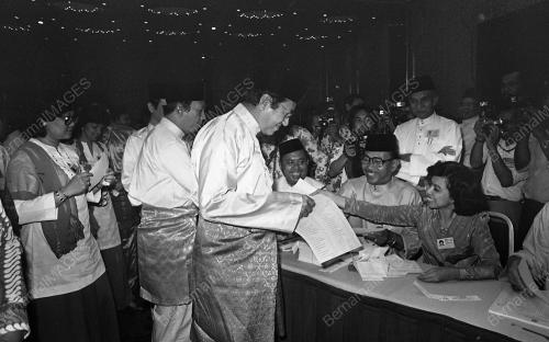 KL51_08072015_MESYUARAT_UMNO