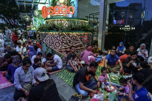 KL51_10062018_BERBUKA_PUASA