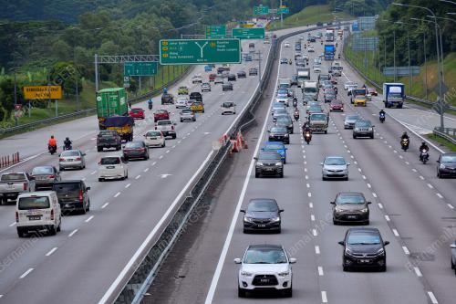 TINJAUAN TRAFIK KE UTARA