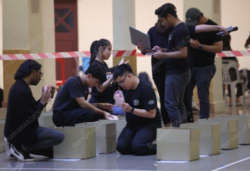 PROSES PENGASINGAN UNDI POS DARI LUAR NEGARA