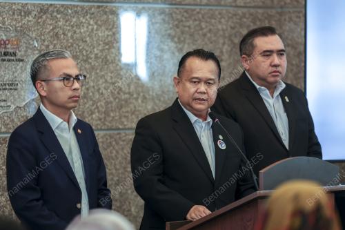 DATUK SERI ALEXANDER NANTA LINGGI