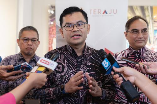 AKMAL NASRULLAH MOHD NASIR