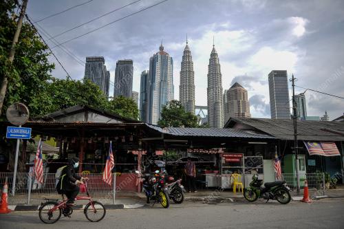 PROGRAM PEMBANGUNAN SEMULA KAMPUNG BARU AKAN DITERUSKAN
