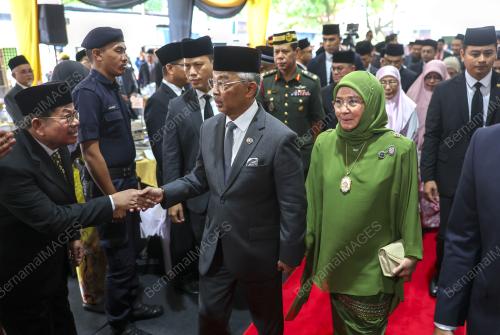 AL-SULTAN ABDULLAH RI'AYATUDDIN AL-MUSTAFA BILLAH SHAH
