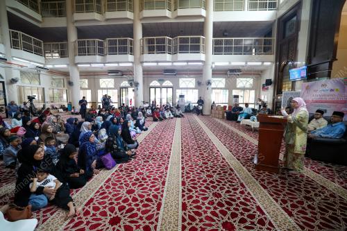 DATUK SERI DR WAN AZIZAH WAN ISMAIL