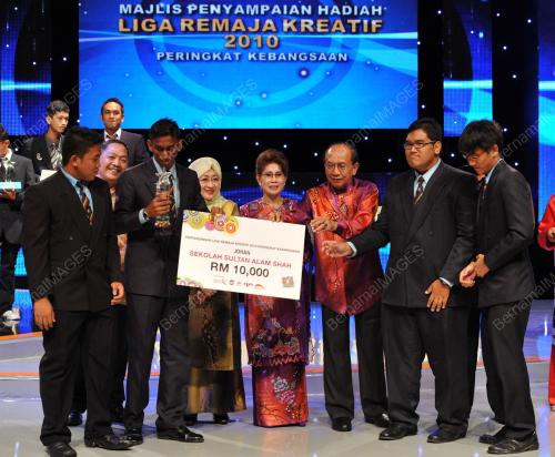 DATUK SERI UTAMA DR RAIS YATIM