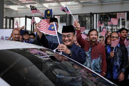 MOHD AZHARUDDIN MAT SAH