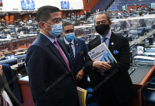 PERSIDANGAN PARLIMEN PENGGAL KETIGA