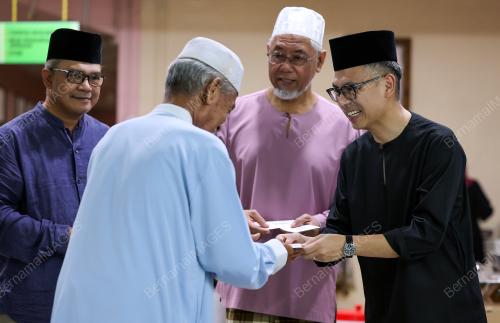 DATUK FAHMI FADZIL