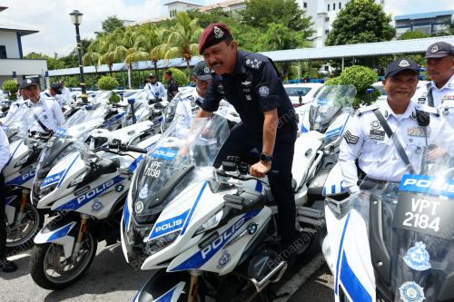 DATUK SERI MOHD YUSRI HASSAN BASRI