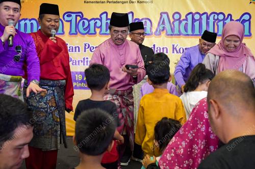 DATUK SERI JOHARI GHANI